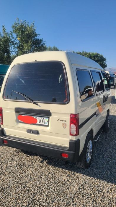 Damas avtomobili