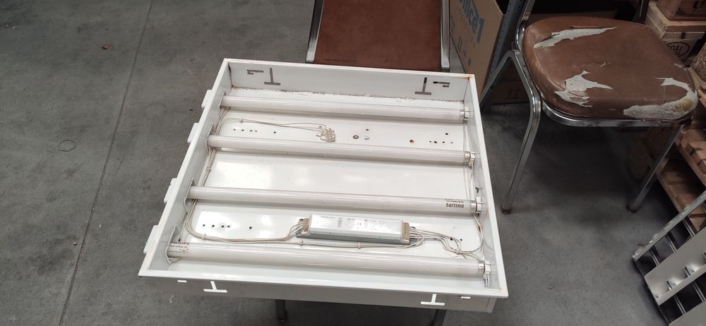 Лампи 60/60 за окачен таван