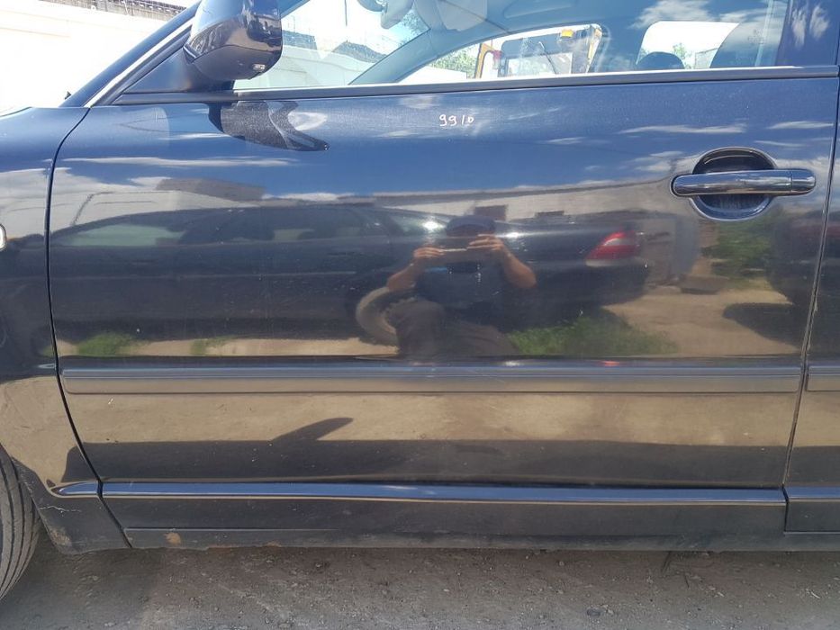 Usa / Portiera Stanga Fata VW Passat B5.5 Berlina / Sedan 2001 - 2005 Cod Culoare 9910