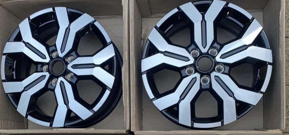 Vând Jante Originale  Dacia Duster Nissan Renaut Suzuki  5x114.3 R17