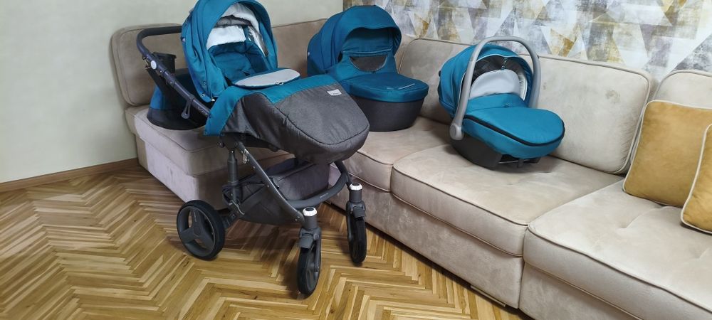 Бебешка количка със зимен и летен кош