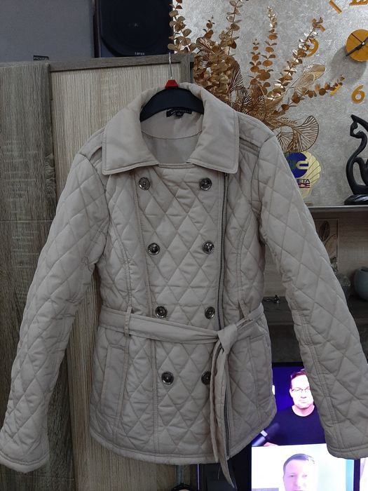 Куртка  женская, размер М-L.