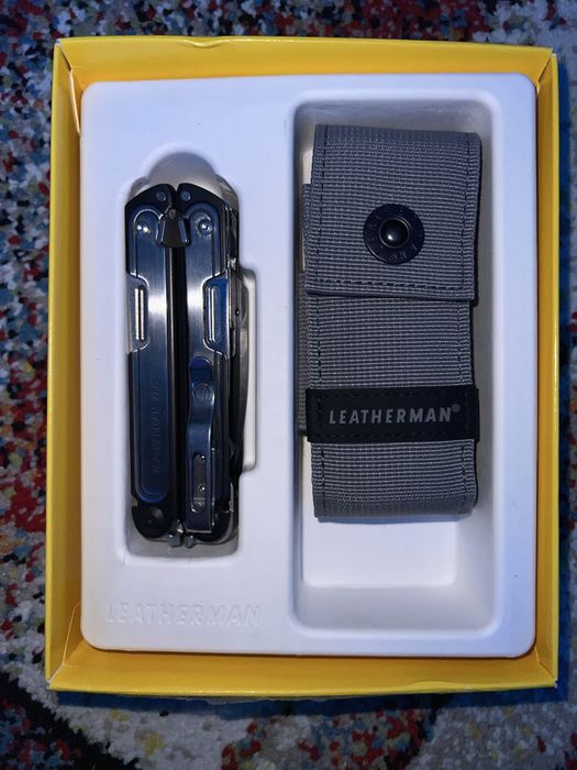 Multitool Leatherman ARC Nou cu husa