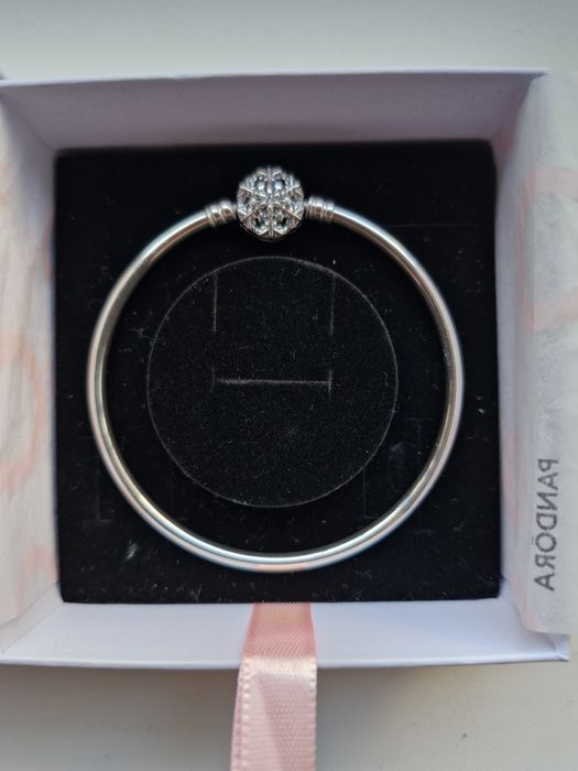 Bratara Pandora fulg de nea