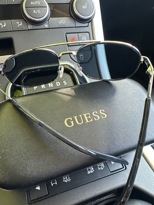 Чисто Нови Очила Guess