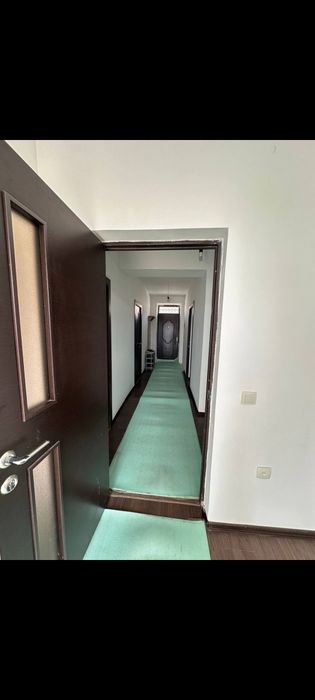 Коттедж 3 хонали сотилади каршида