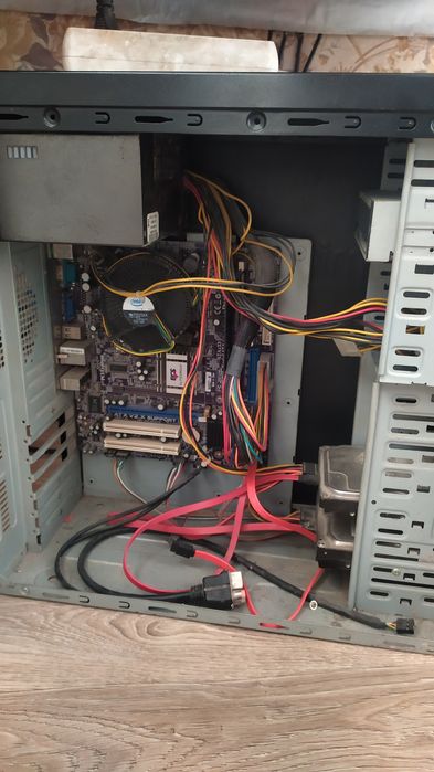 Компьютер.           .