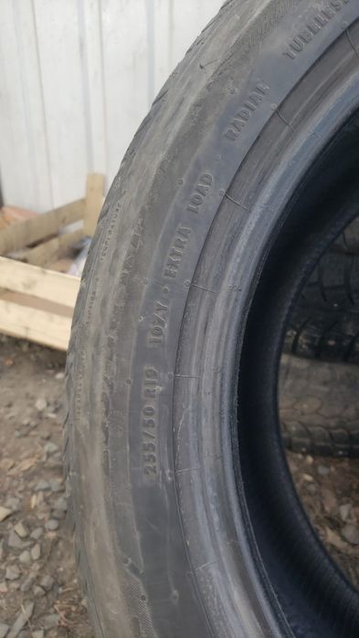 Продам шины на 19