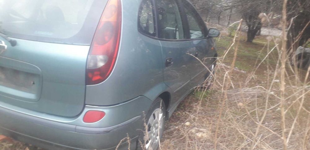 Нисан Алмера Тино 2.2 дизел на части 2002 год