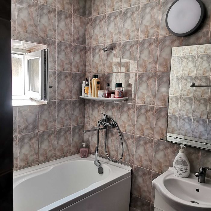 Apartament  de vanzare 3 camere decomandat