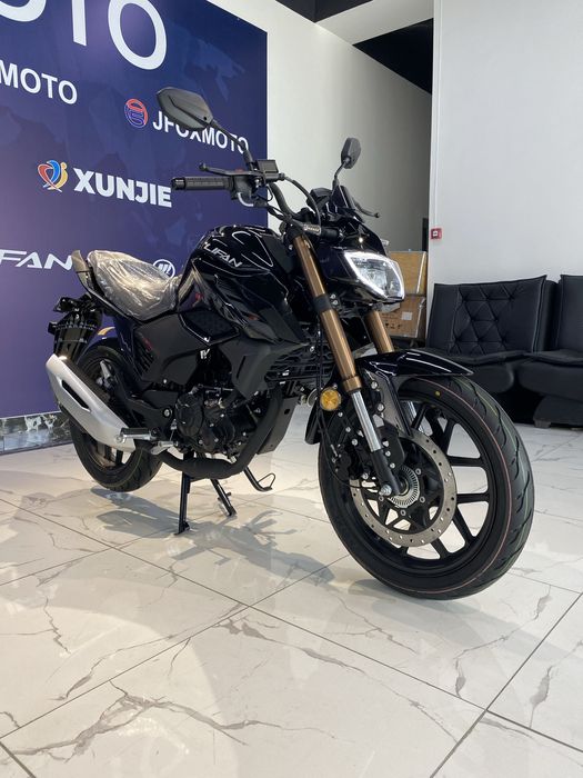 Мотоцикл Mototsikl Lifan LF200-10W KPS200 4V ABS