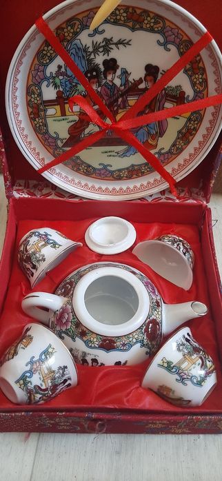 Чайный сервиз, почти новый