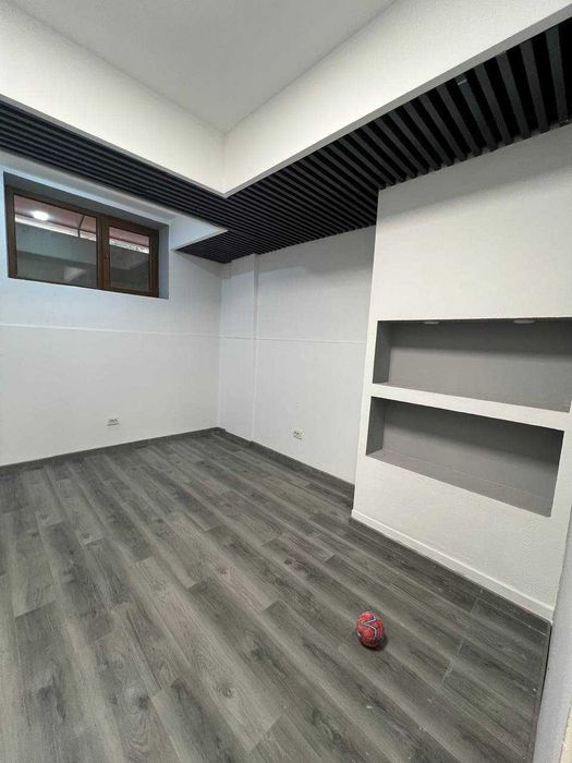 Улица Паркентская.Продам  коммерческий обьект 125кв.м. Цоколь.2 линия.