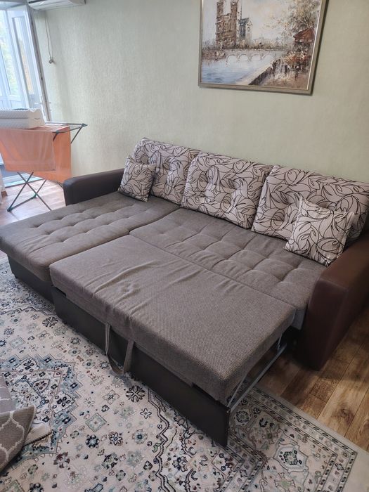 Продам диван, б/у в отличном состоянии, самовывоз