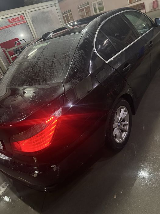 BMW SERIA 5 E60 200CP-Pret negociabil/Exista si varianta de schimb