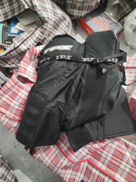 Хоккейные шорты за 15000 тг