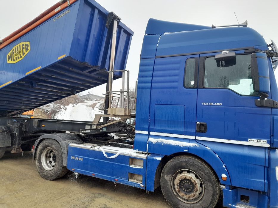 De vânzare două ansambluri, cap tractor MAN și semiremorca basculabila