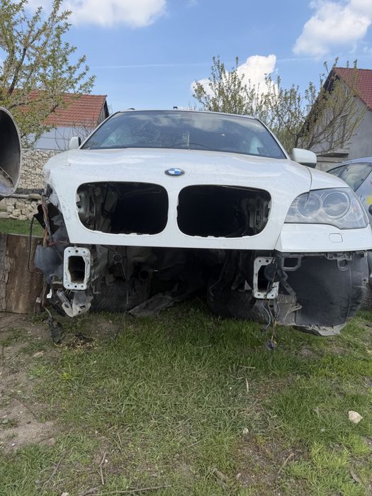 Dezmembrez x 5 e 70 3.0d 306cp