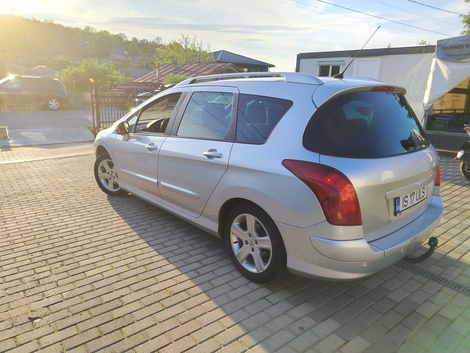 Peugeot 308 , 7 locuri