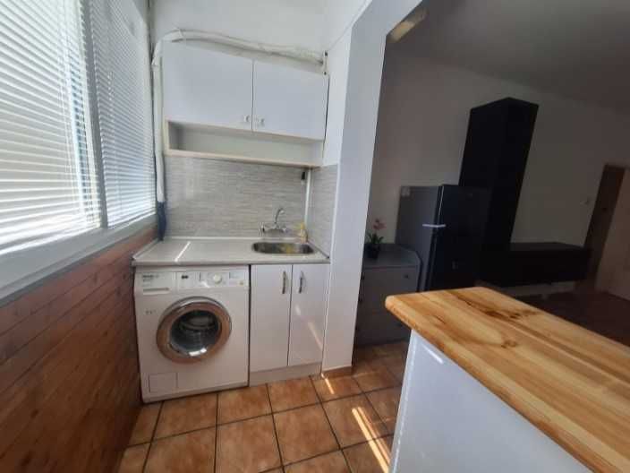 Дава се под наем Тристаен апартамент в София, Изток - 68 кв.м за 588 € - Снимка #3