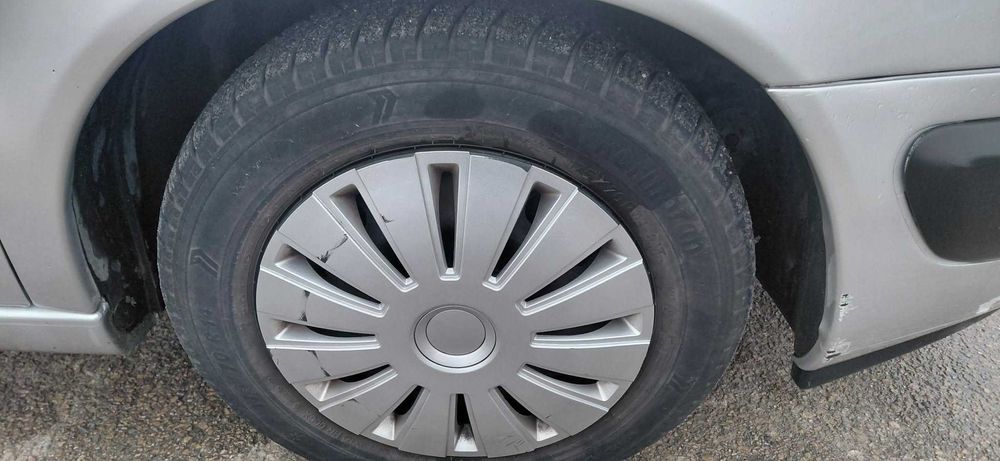 Продавам Citroen xsara 1.6 i