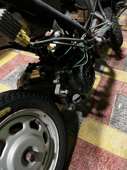 Продаётся скутер китаец