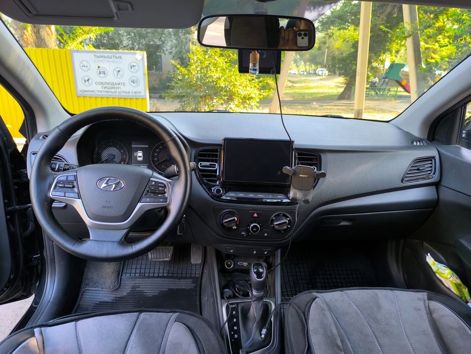 Хундай акцент 21 года.