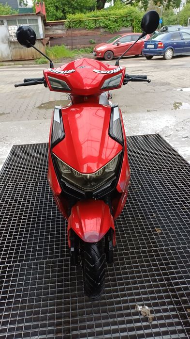 Scuter electric yadea rk 3