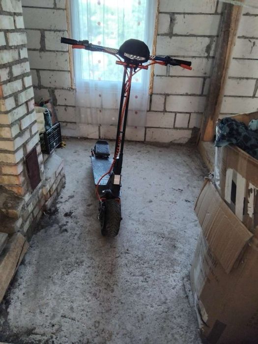 Trotineta g4 foarte buna