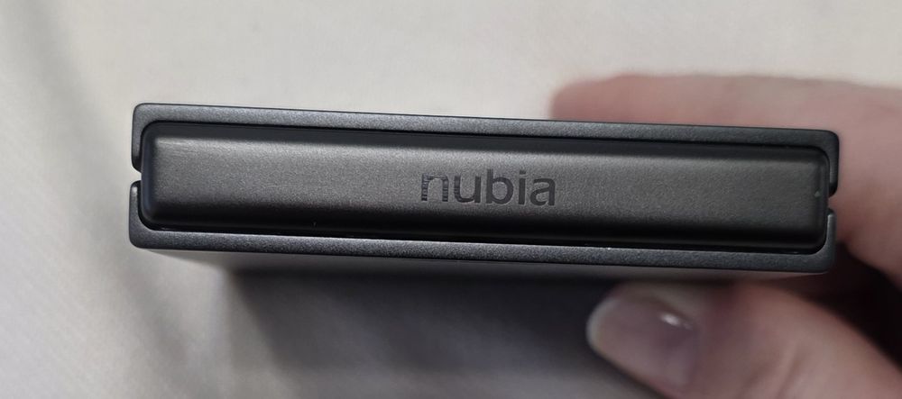 Telefon Nubia flip 5g, negru- 256 GB