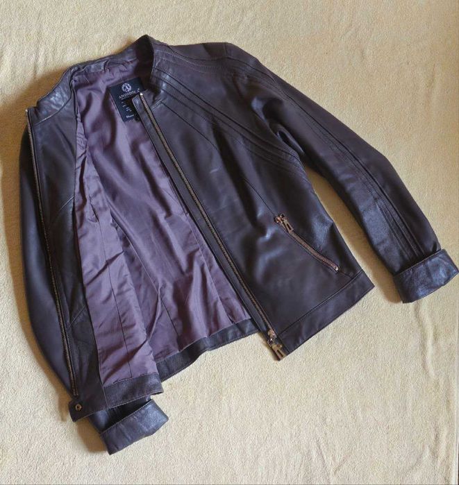 Куртка кожаная. Размер 48.