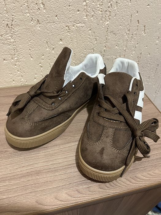 Продам кроссовки,размер 36