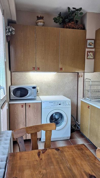 Двустаен ап. под наем в кв. Дружба 1