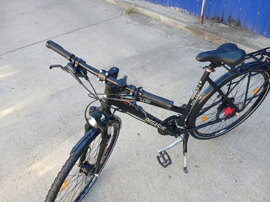 Vând bicicleta din aluminiu pentru damă