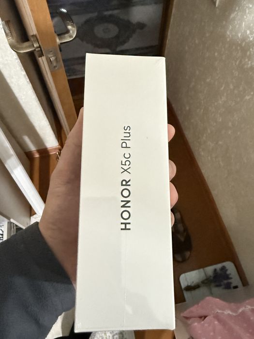 Продам новый запечатанный Honor x5c plus