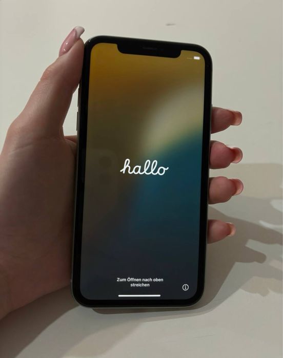 Продам Iphone 11