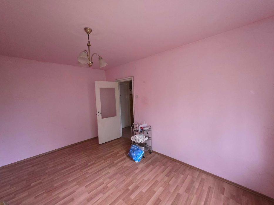 Vand apartament 2 camere in Manastur str. Mehedinti suprafata 35 mp - persoana fizica