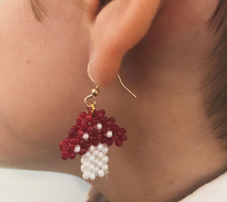 сержки грибочки из бисера