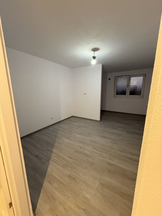 Garsoniera de vanzare