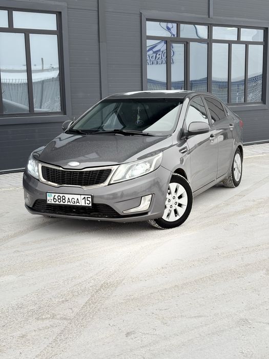 Продам Kia Rio 2013 год