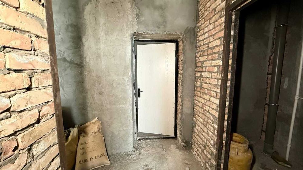 Маталка Uz-Salaman 3-қаватда 3 хонали квартира сотилади. ID: 1896