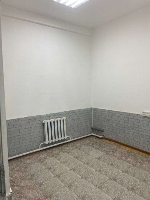 Сдается в аренду нежилое коммерческое помещение.