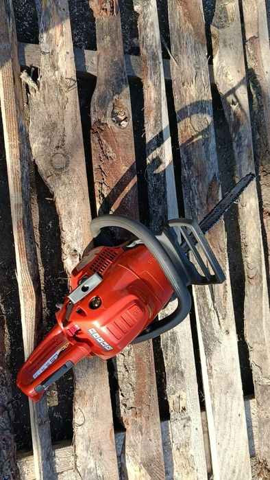 Drujbă Husqvarna 130 Mark II – folosită foarte puțin, stare excelentă