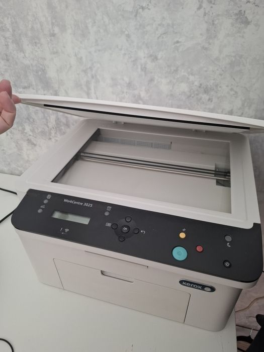 Продам принтер Xerox