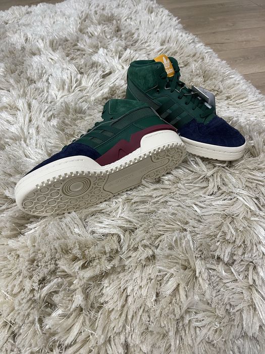 Adidasi Adidas Forum Exhibit Mid  produs Original Nou la pret Redus