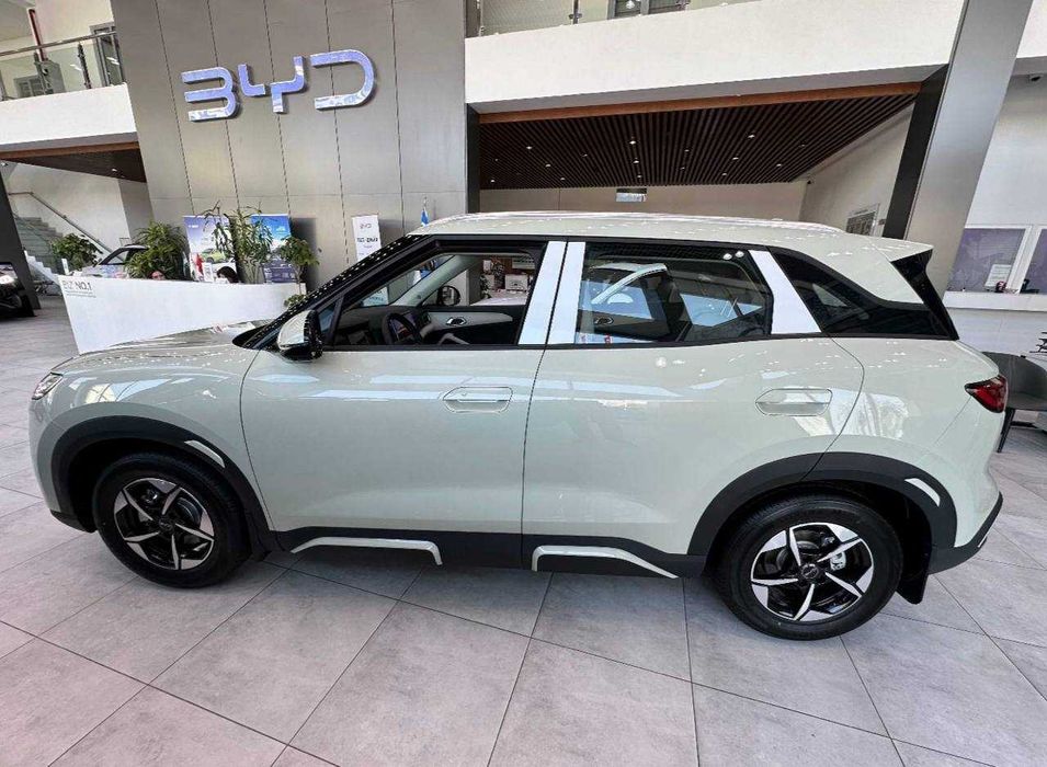 BYD Yuan UP Elektr Va Gibrit