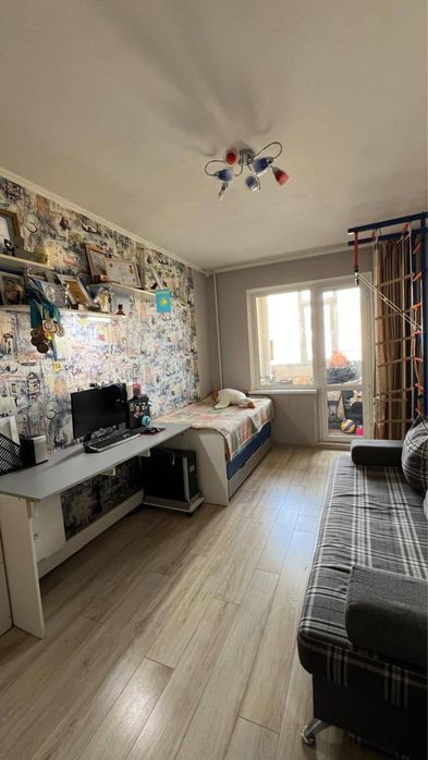 Продам 3 ком квартиру в центре города