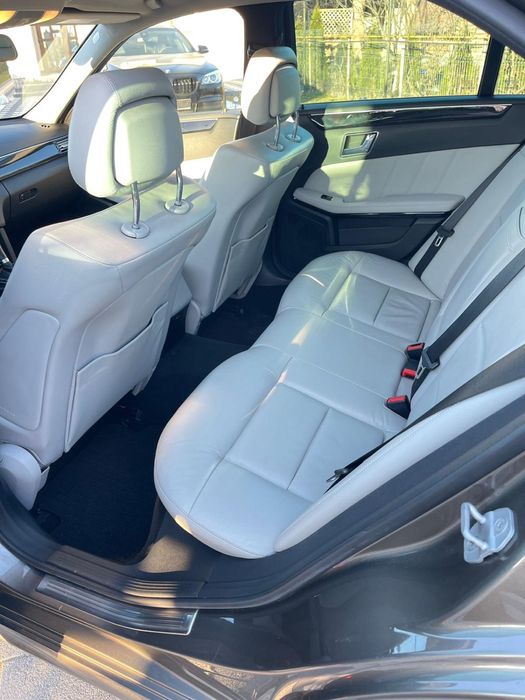 Mercedes-Benz E class 200 an fabricatie 2011