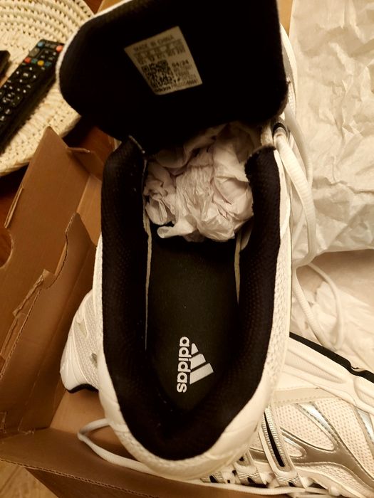маратонки Adidas 47