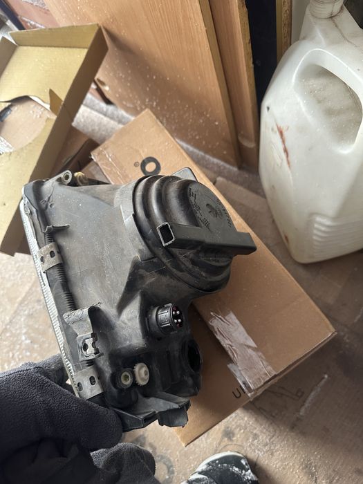 Фары на ауди 80 б4